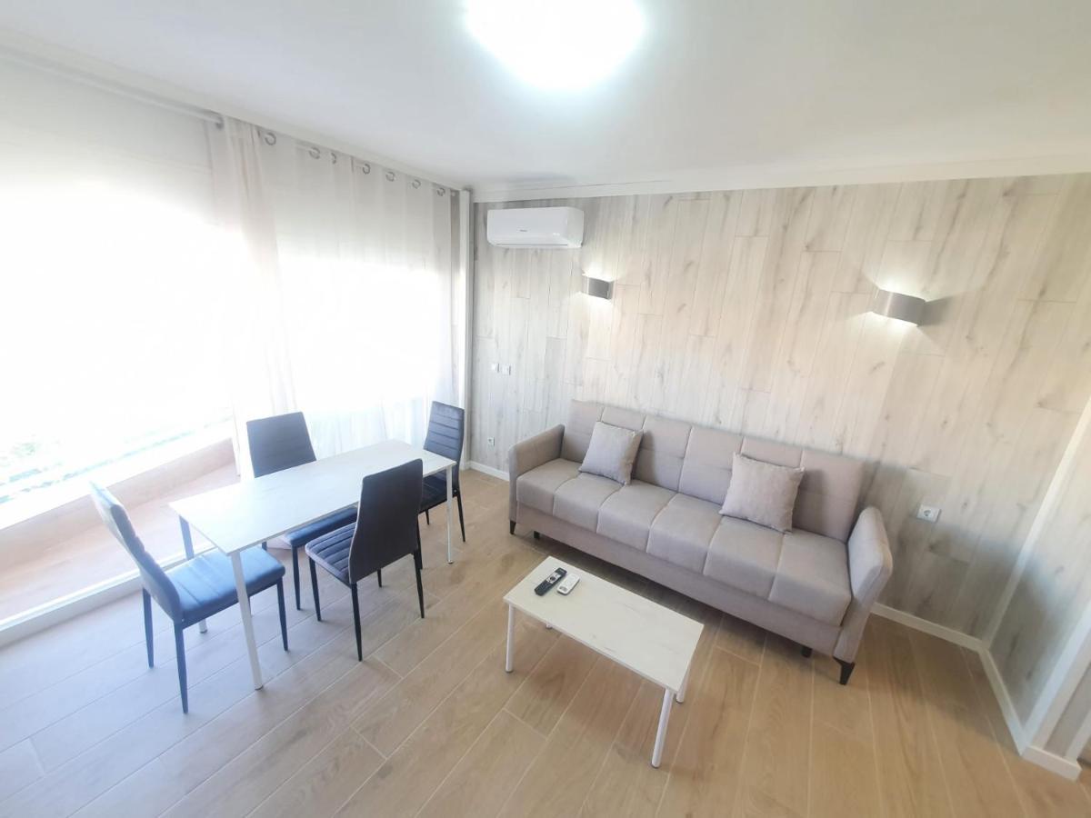 Salou Apartamento Familiar / Piscina / Zona Tranquila Apartman Kültér fotó